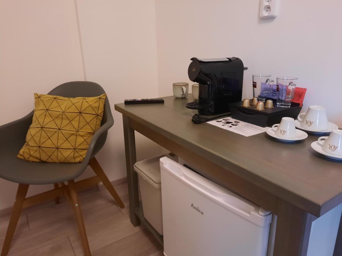 Penzion Zahrada Nad Rekou, Restaurace A Kavarna - Parkovani Gratis Zlatá Koruna Εξωτερικό φωτογραφία